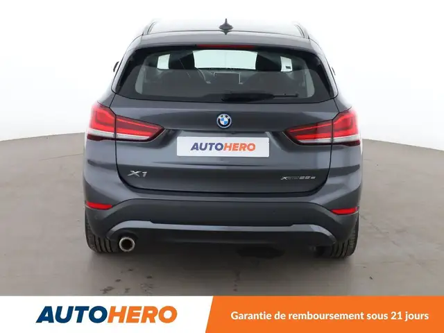 BMW X1 view 5