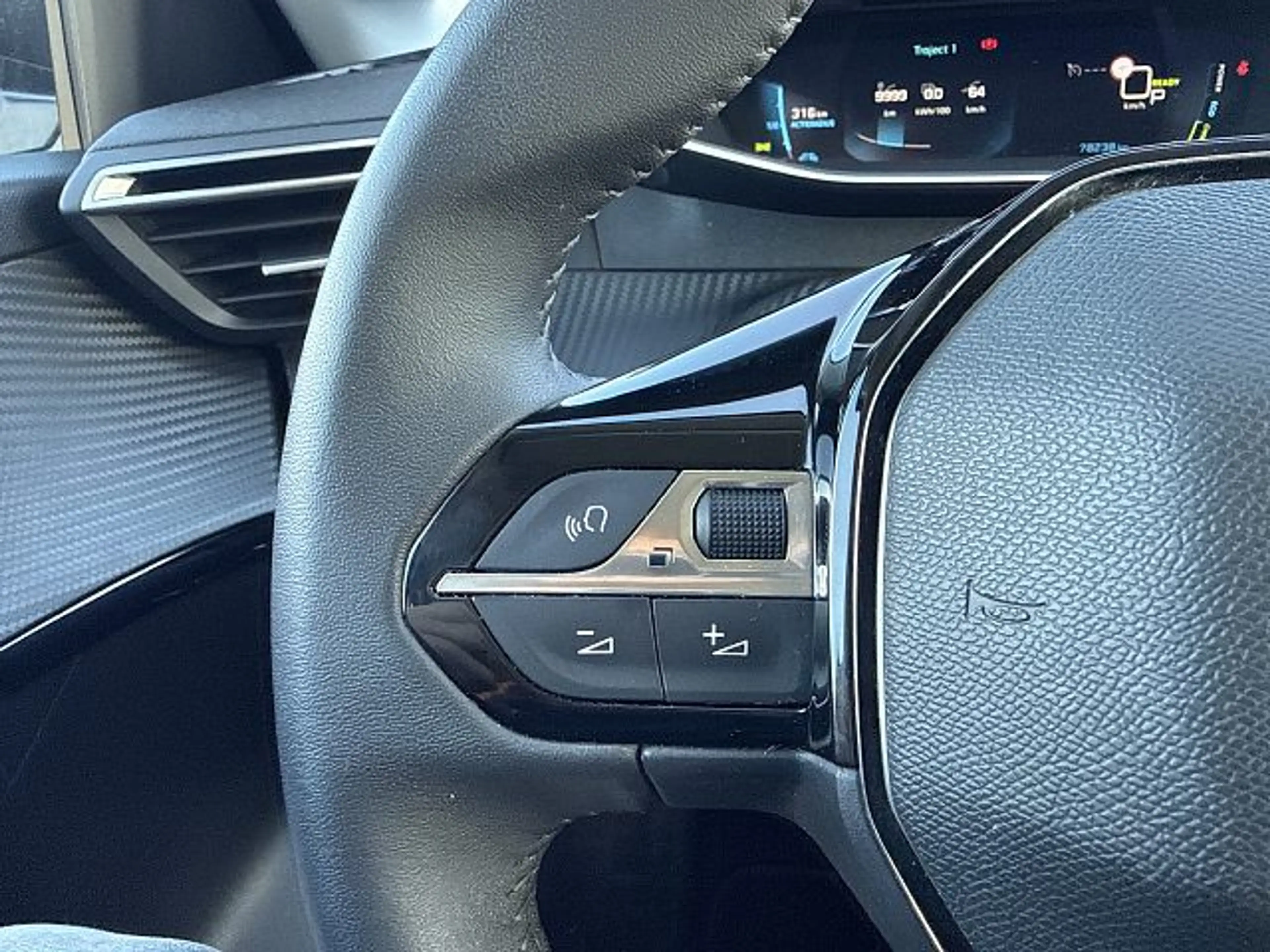 Peugeot e-208 EV Allure Pack 50 kWh Digitaal Dashboard | Leder/S — photo 9