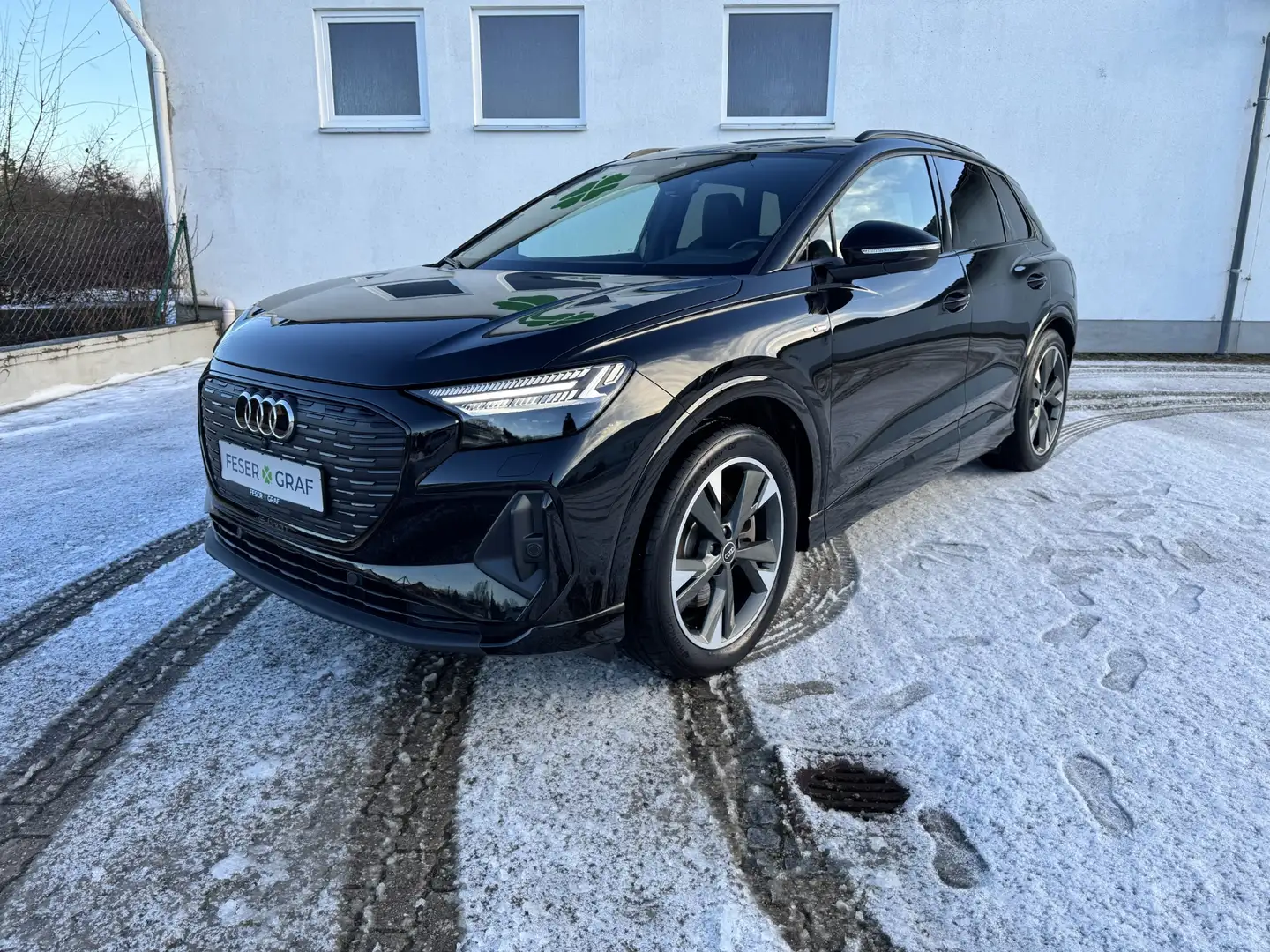 Audi Q4 e-tron S line 40 e-tron 20" MATRIX SONOS Schwarz - 2