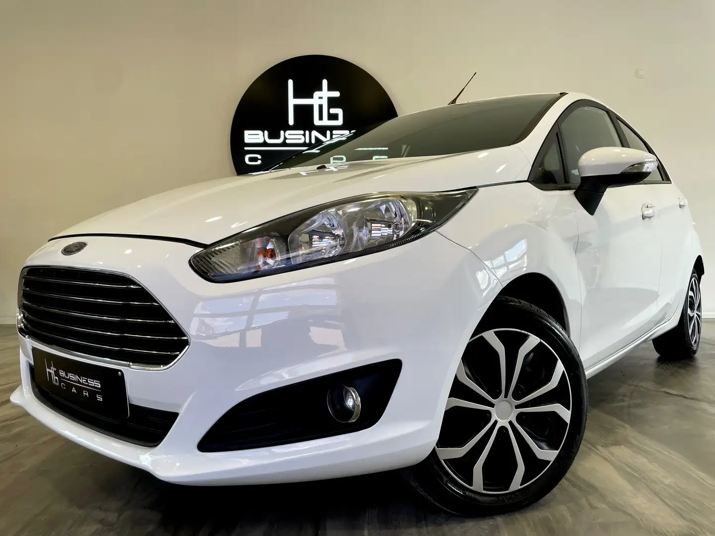 Ford Fiesta 1.0i/ CLIMATISATION/ BLUETOOTH/ RADIO/ VOLANT CUIR Wit - 1
