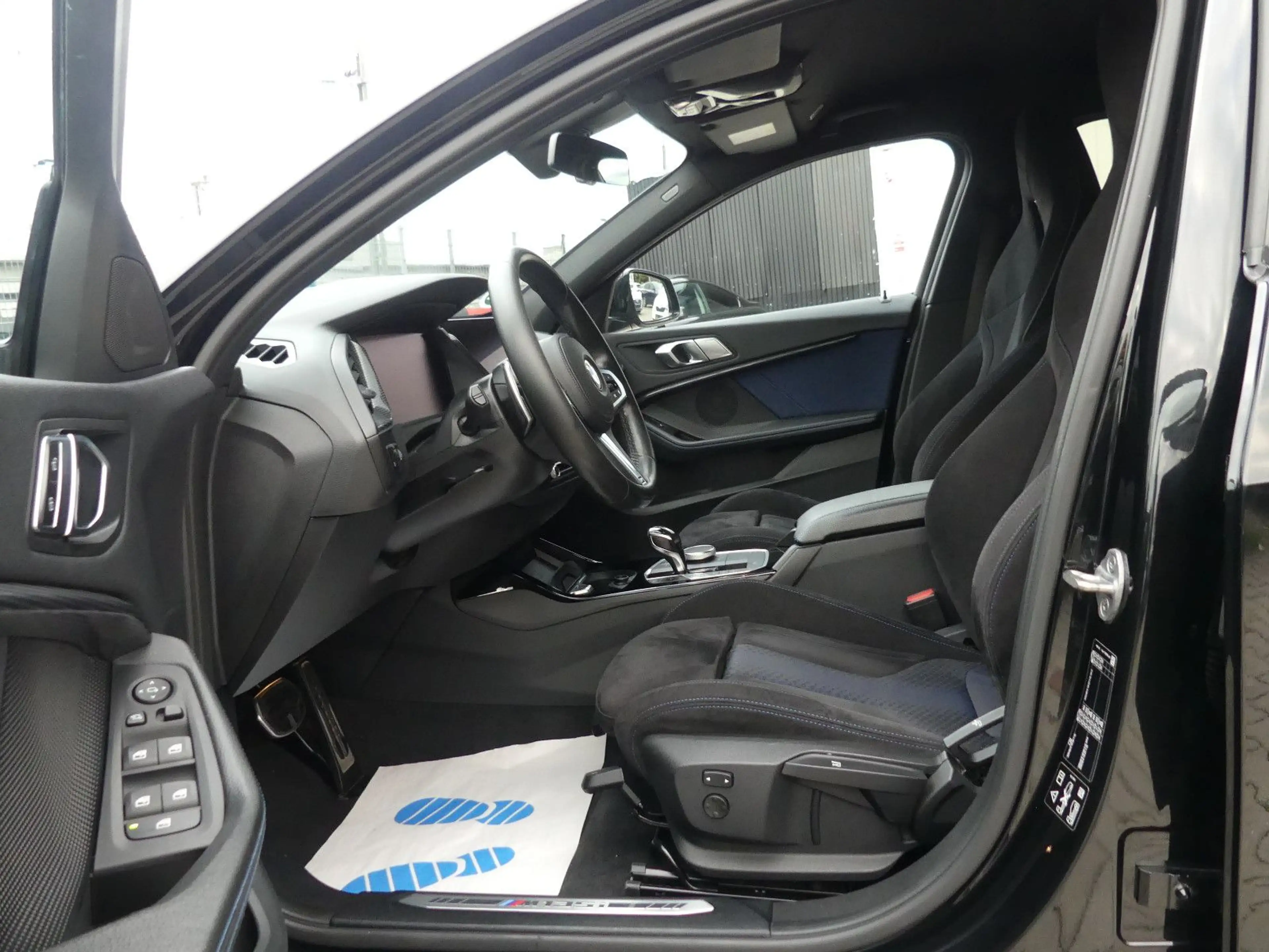 BMW 135 i xDrive Perform. ACC HUD LCP Alcantara Kam. — photo 10