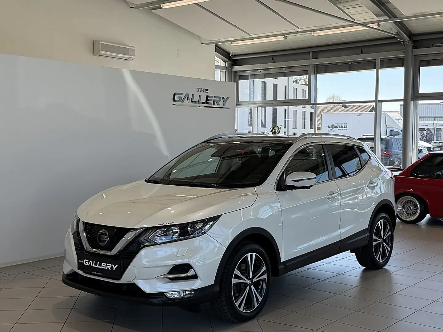 Nissan Qashqai 1,2 DIG-T N-Connecta Aut.*Panorama*AHK*Spur*360° Weiß - 1