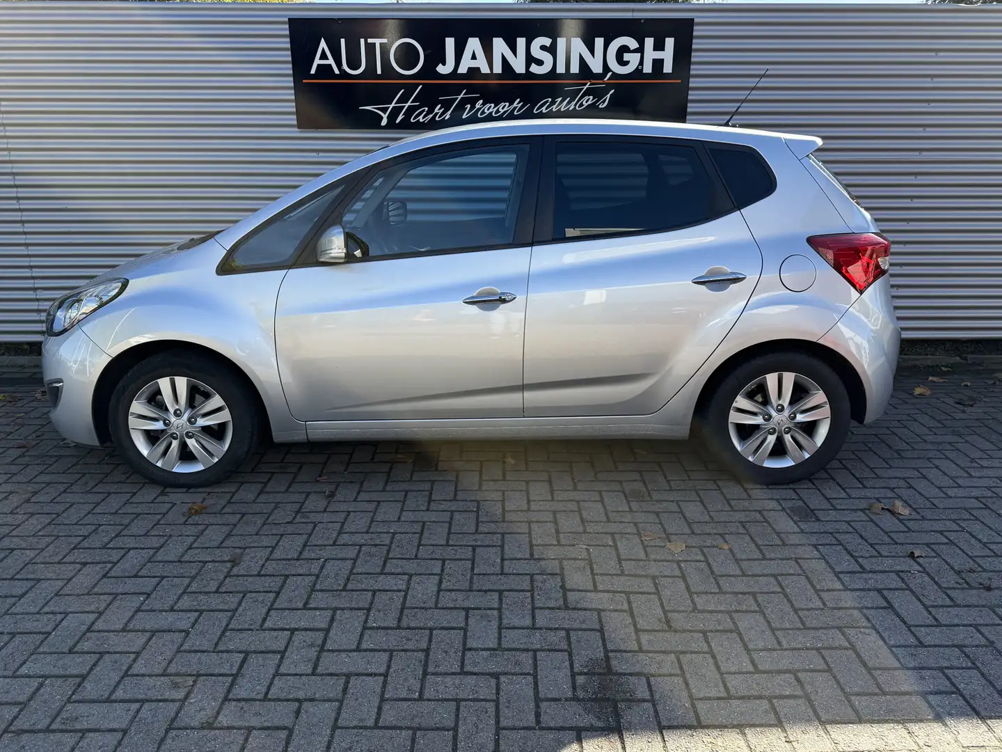 Hyundai iX20 1.6i i-Catcher Automaat!! | Camera | Trekhaak | Cl Gris - 2
