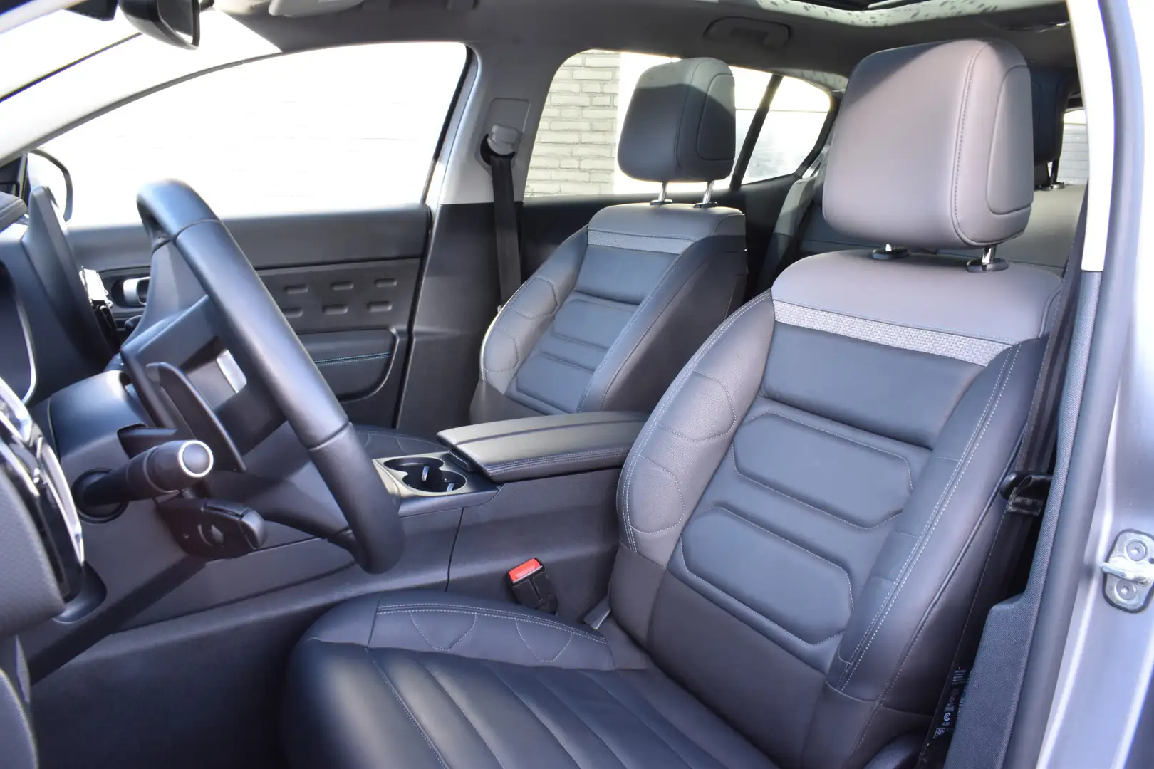 Citroen C5 Aircross Plug-in Hybrid 225 EAT8 Shine. Panoramadak | Autom Gris - 2