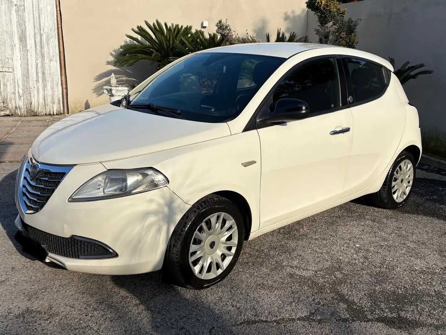 Lancia Ypsilon 1.2 gpl di serie perfetta Alb - 1