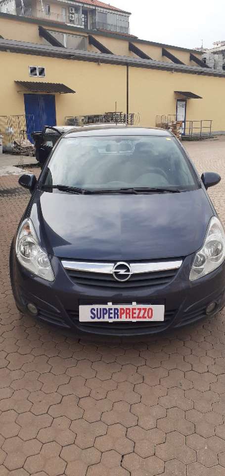 Opel Corsa 1.2 5 porte Cosmo