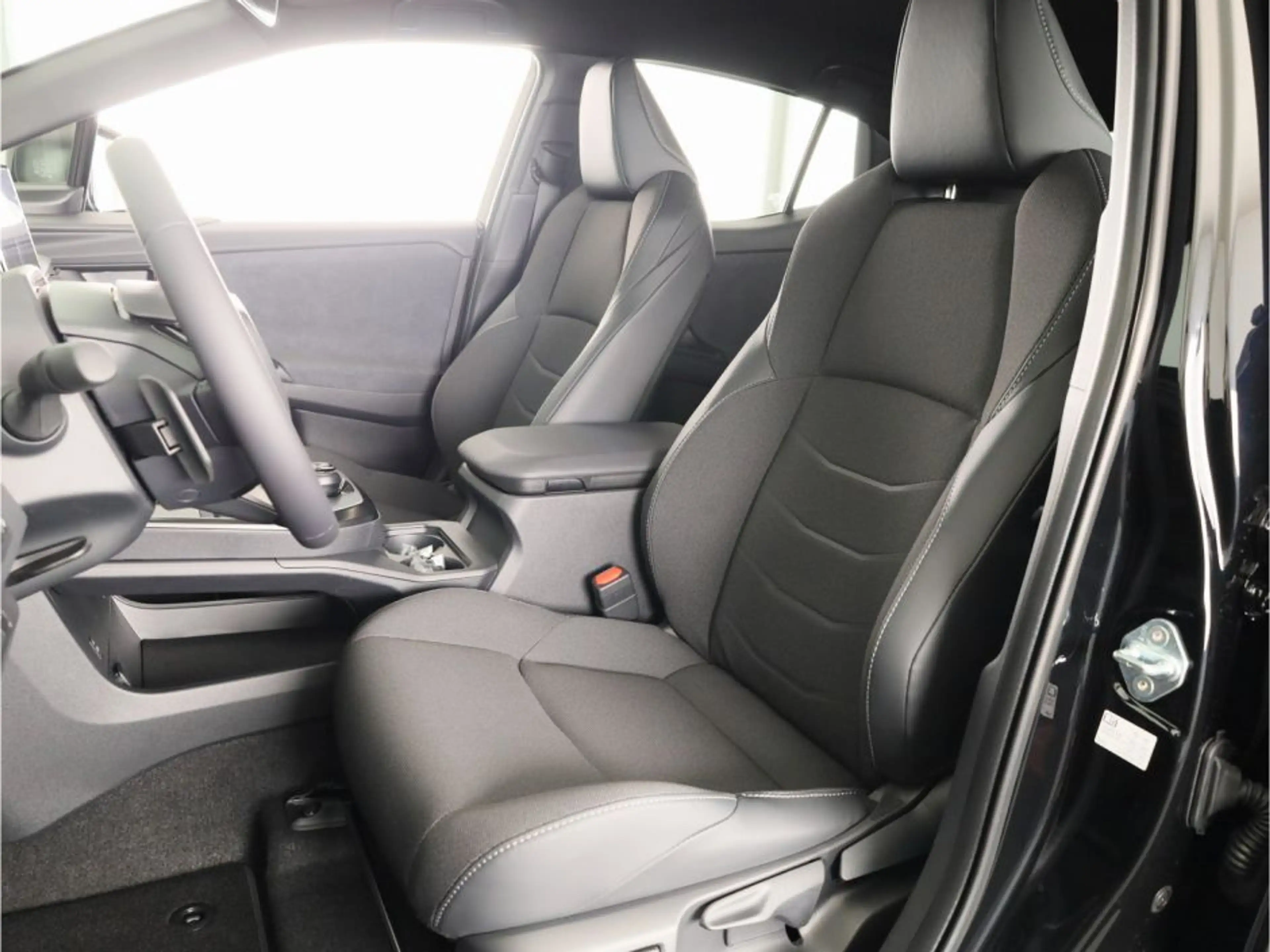 Toyota C-HR+ First Edition 77 kWh | DEMO | 20" Lichtmetalen vel — photo 6