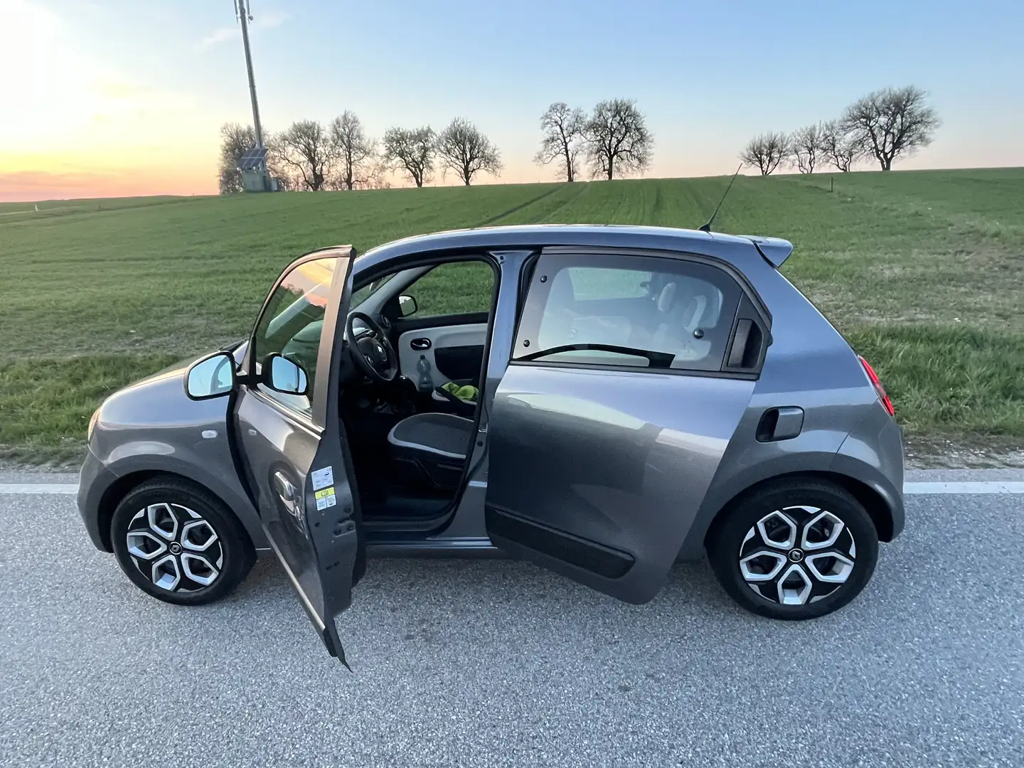 Renault Twingo SCe 75 Life - 1