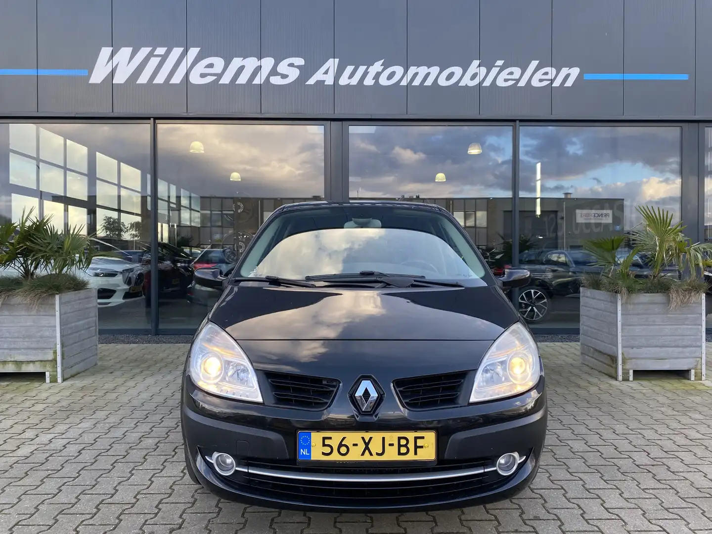 Renault Scenic 1.6-16V Tech Line Trekhaak , Leer. Zwart - 2