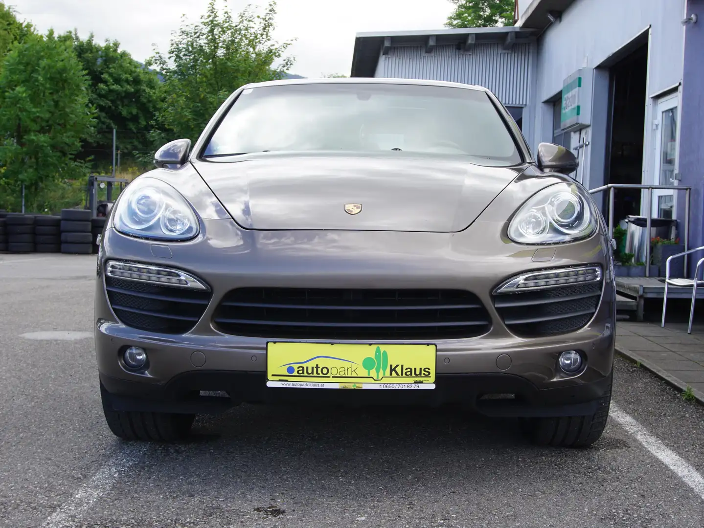Porsche Cayenne S Grau - 2