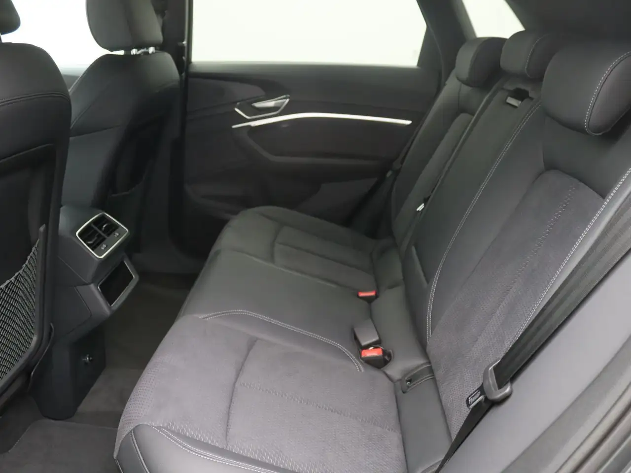 Audi Q8 S-Line 55 quattro /Pano,Matrix,AHK,Air, миниатюра 10