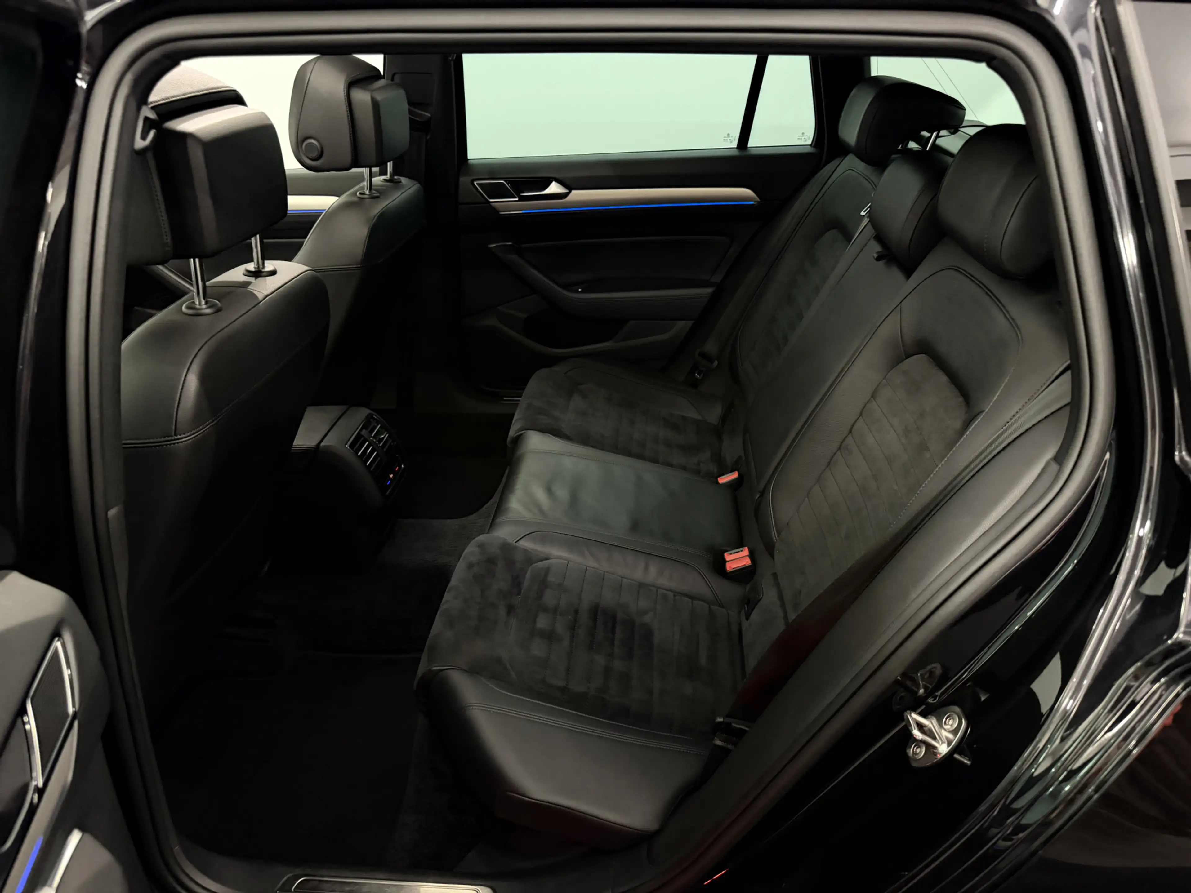 Volkswagen Passat Variant 1.4 TSI GTE Connected Series Plus Panoramadak, Nav — photo 8
