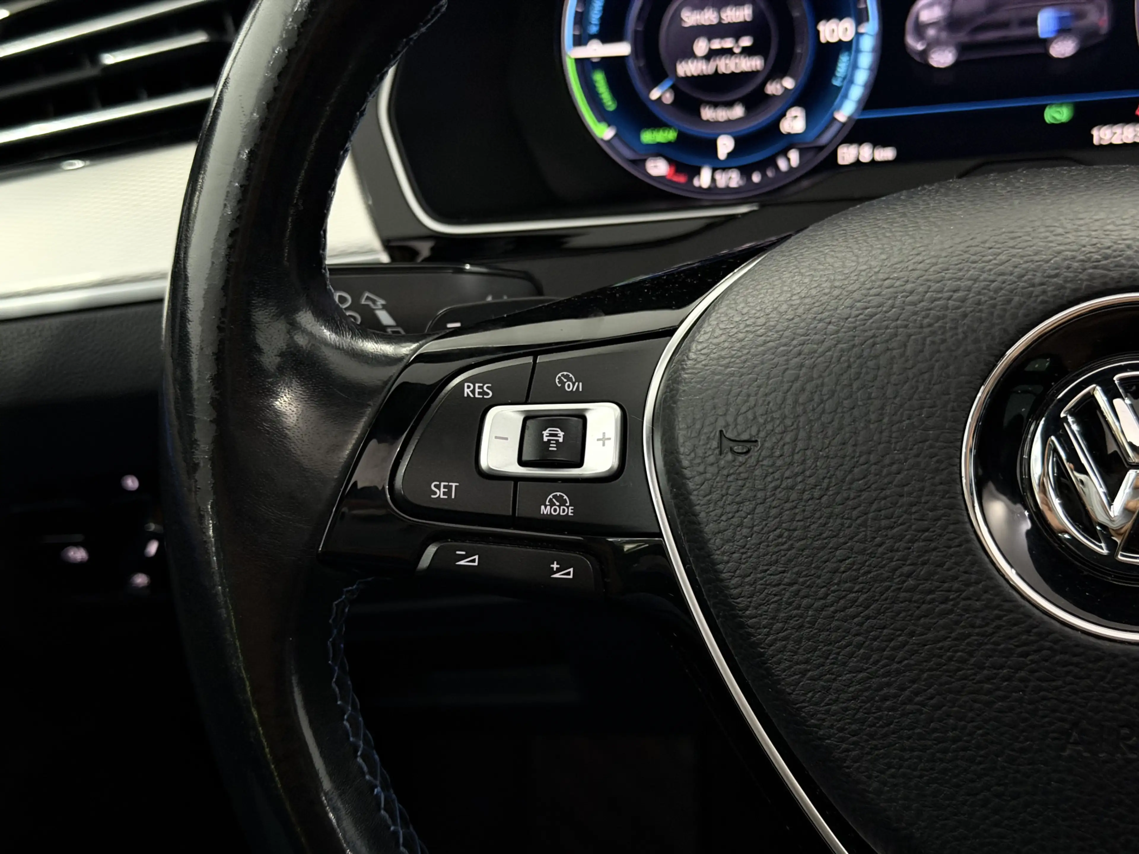 Volkswagen Passat Variant 1.4 TSI GTE Connected Series Plus Panoramadak, Nav — photo 29
