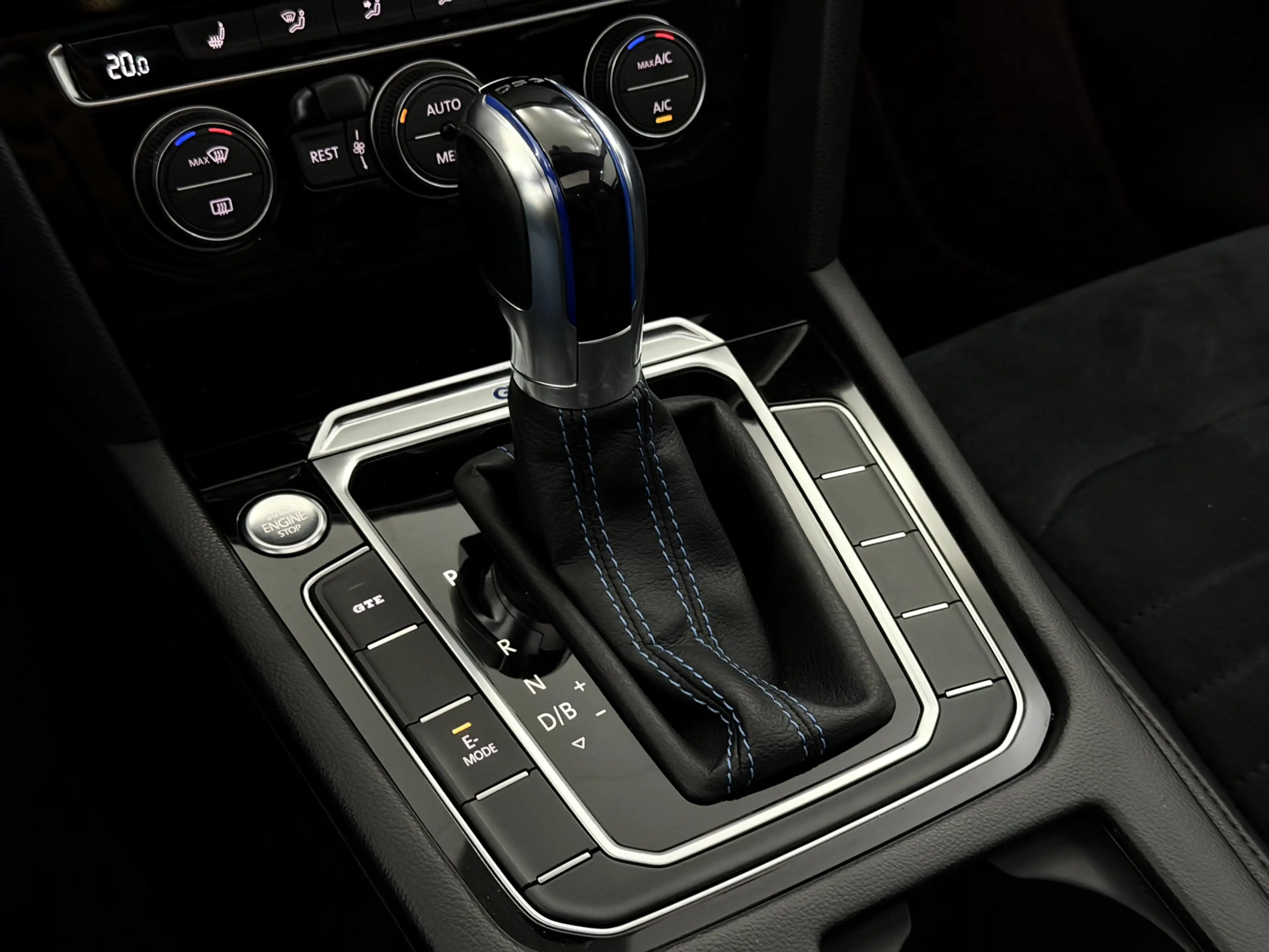 Volkswagen Passat Variant 1.4 TSI GTE Connected Series Plus Panoramadak, Nav — photo 17