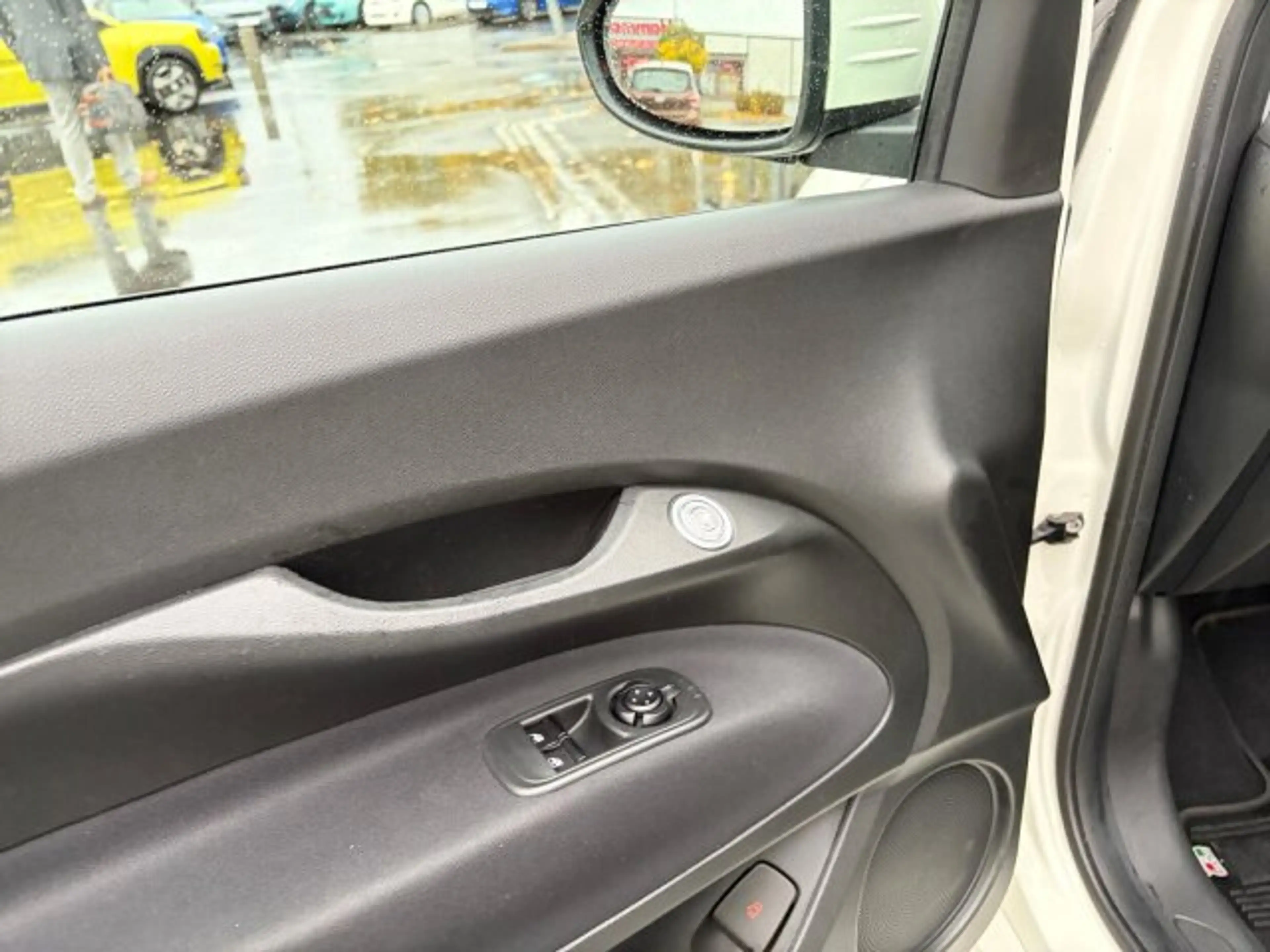 Fiat 500e 500e Base Automatik Klimaautomatik — photo 8