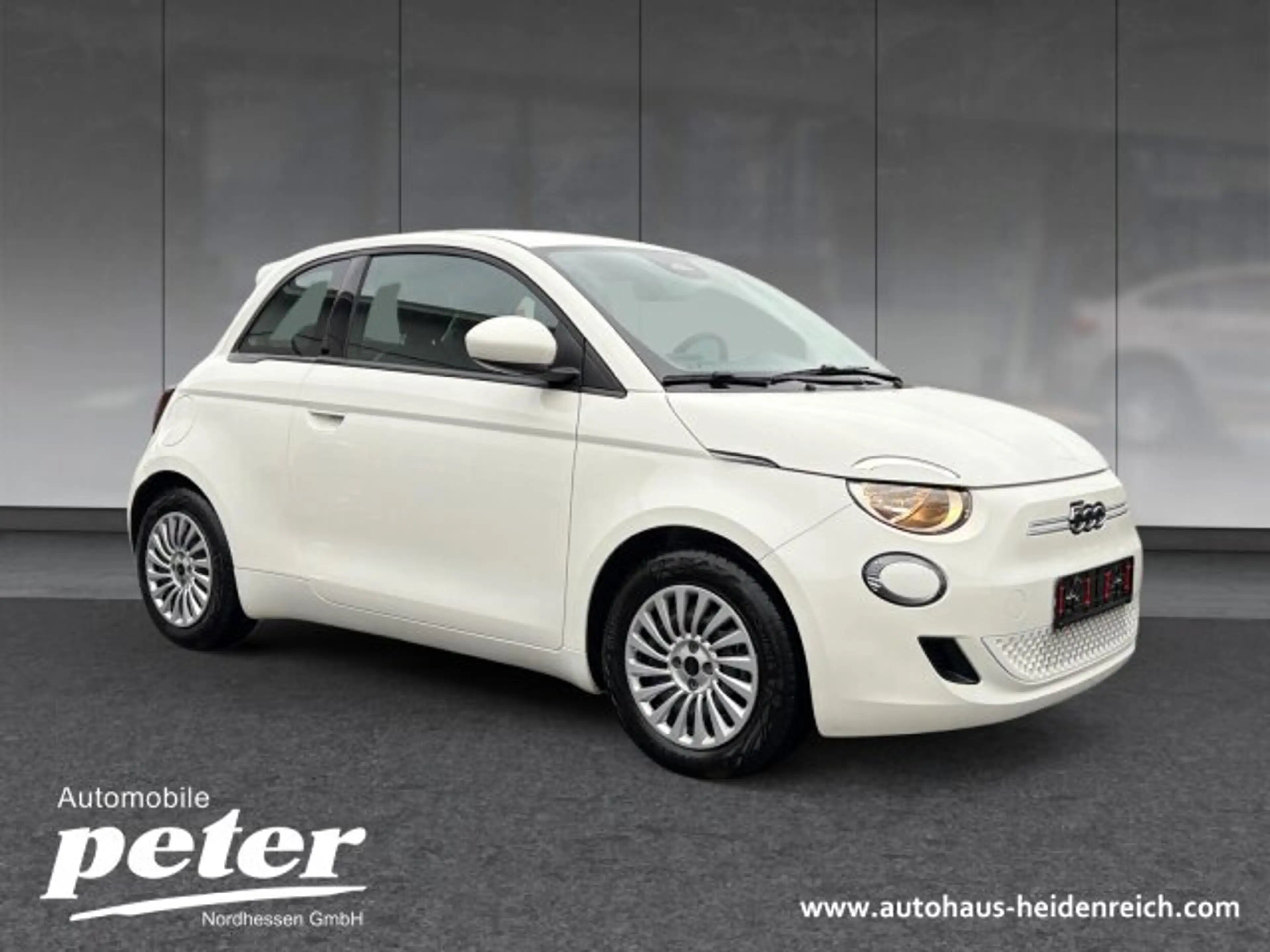 Fiat 500e 500e Base Automatik Klimaautomatik — photo 2