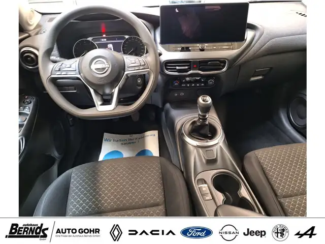 Nissan Juke view 11