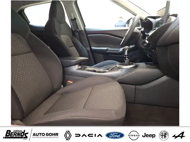Nissan Juke view 3