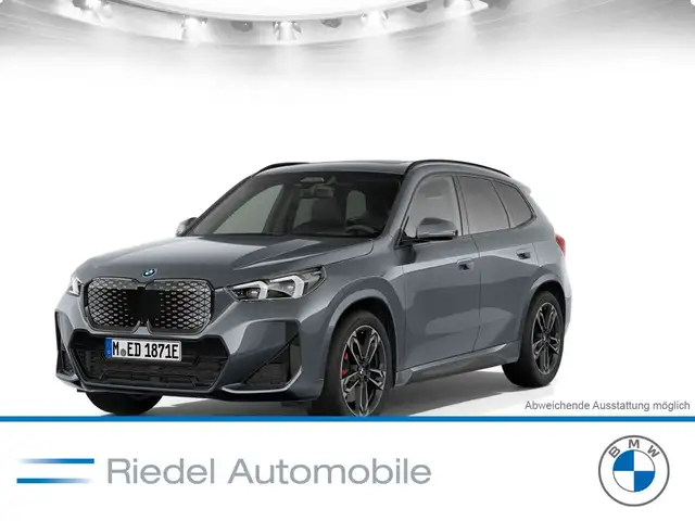 BMW iX1