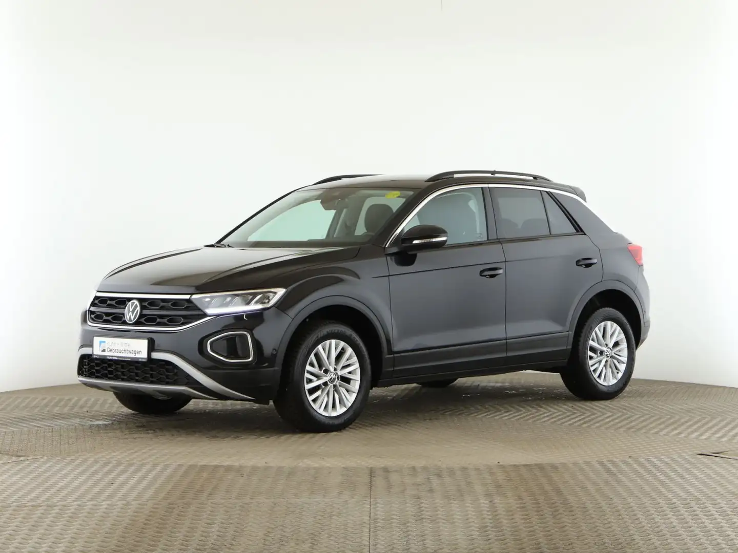 Volkswagen T-Roc 1.5 TSI Life *AHK*ACC*LED*RFK*Navi*AppleCa Zwart - 2