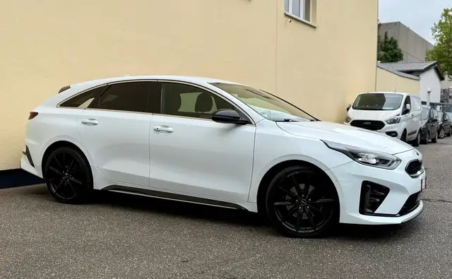 Kia ProCeed 1.6 CRDi GT-Line AUTM.  TOP AUSST