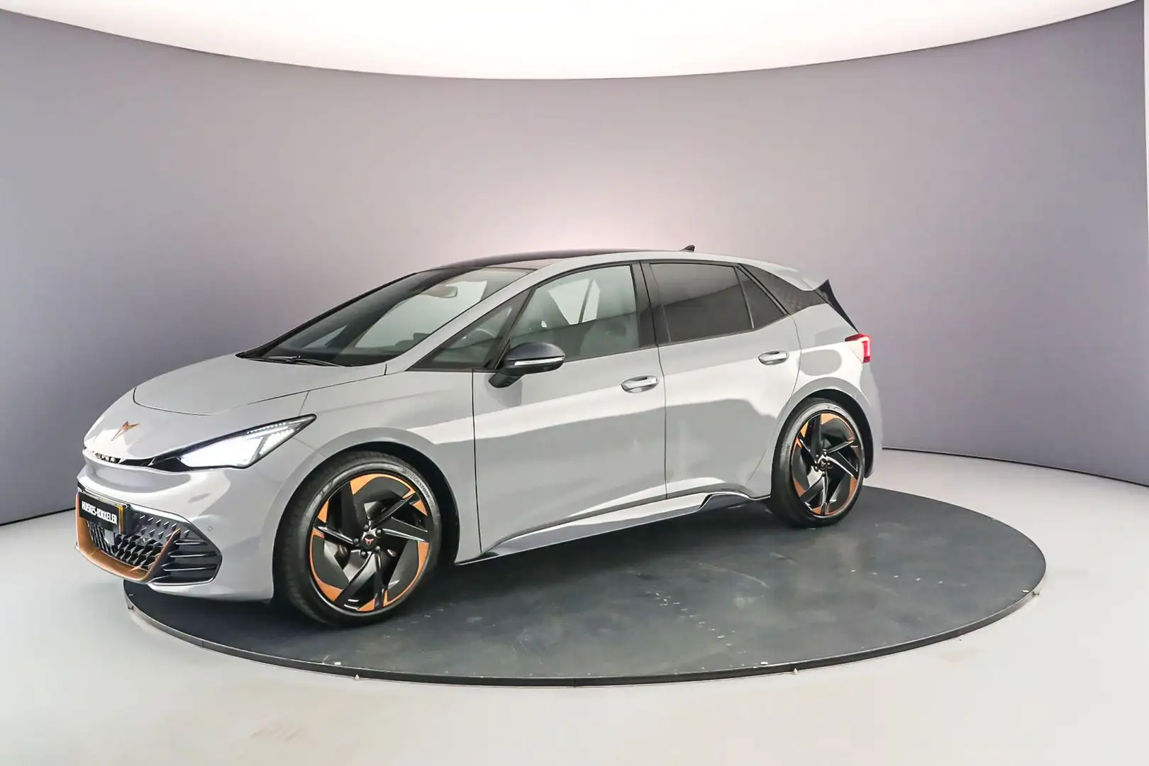 CUPRA Born Copper Edition One 204pk Automaat Panoramadak, Ada Grijs - 1