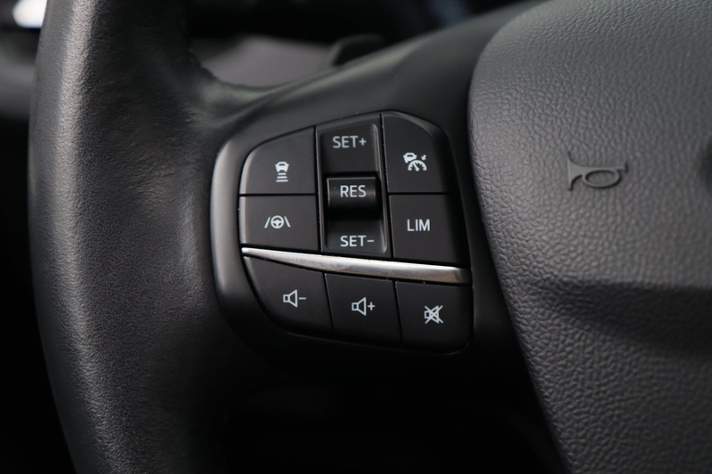 Ford Focus Wagon 1.5 Active / PANO / HUD / ACC / B&O / KEYLES — photo 12