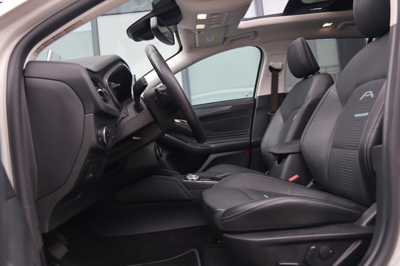 Ford Focus Wagon 1.5 Active / PANO / HUD / ACC / B&O / KEYLES — photo 19