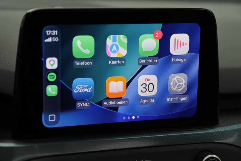 Ford Focus Wagon 1.5 Active / PANO / HUD / ACC / B&O / KEYLES — photo 25