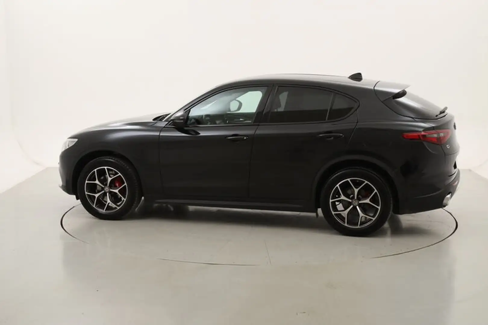 Alfa Romeo Stelvio Executive AT8 Q4 2.1 Diesel 210CV Nero - 2