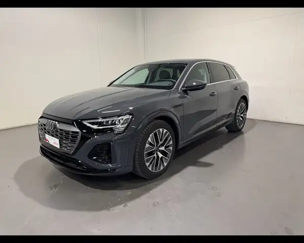 Audi Q8 e-tron 55 QUATTRO S LINE - RENT TO BUY