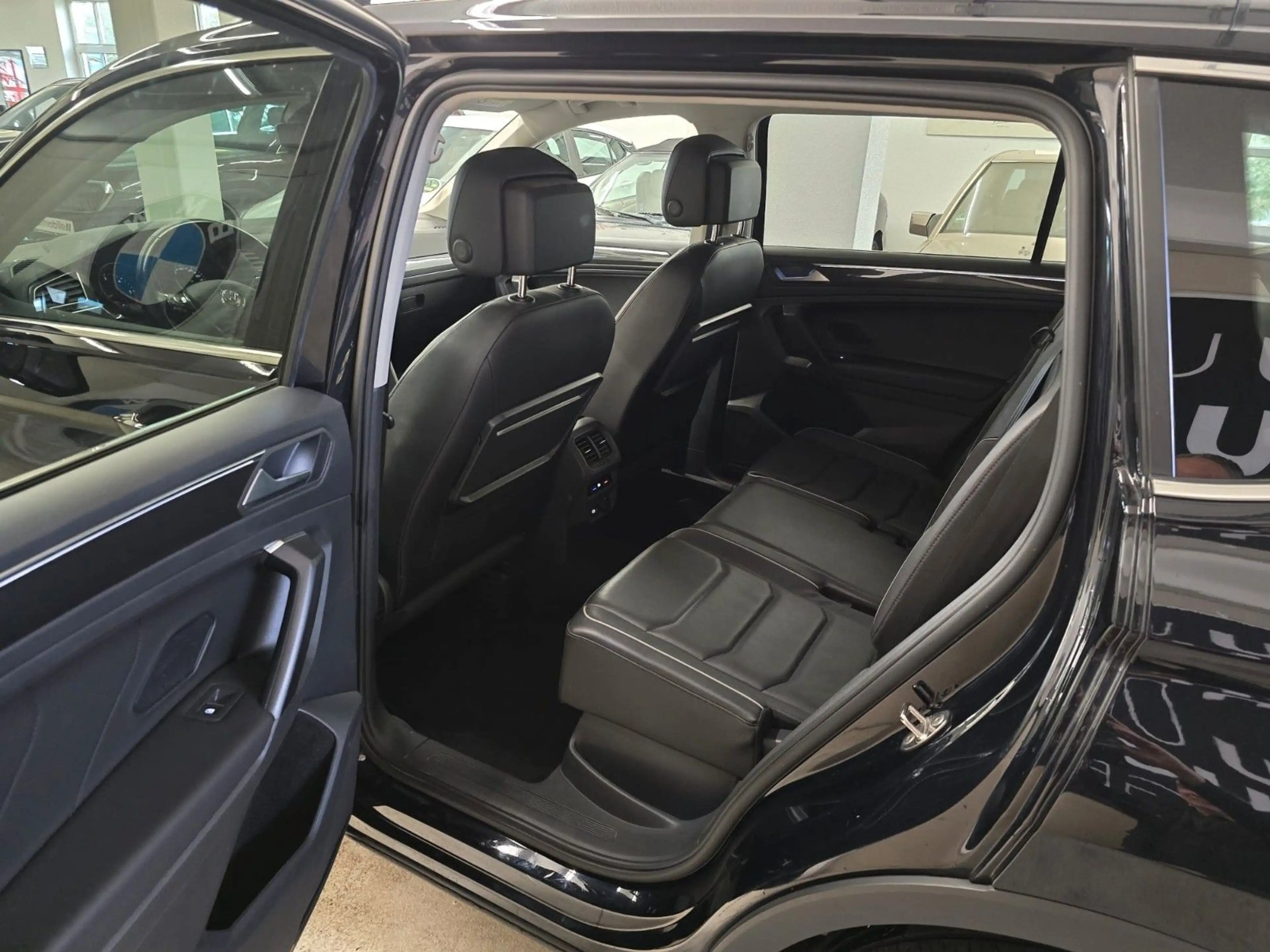 Volkswagen Tiguan Allspace TiguanAllspaceComfortline*LEDER*Standheizung*AHK — photo 14