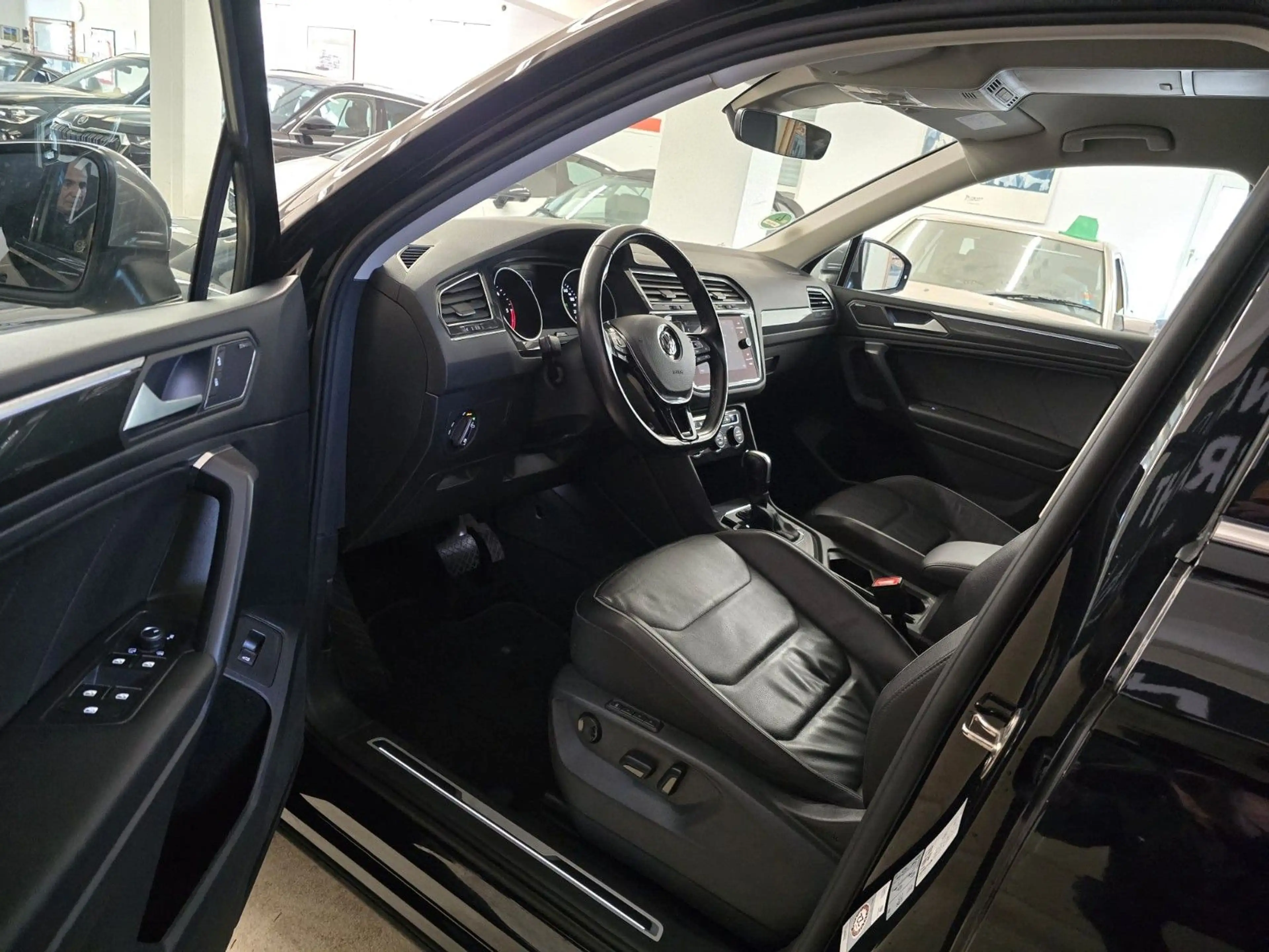 Volkswagen Tiguan Allspace TiguanAllspaceComfortline*LEDER*Standheizung*AHK — photo 11