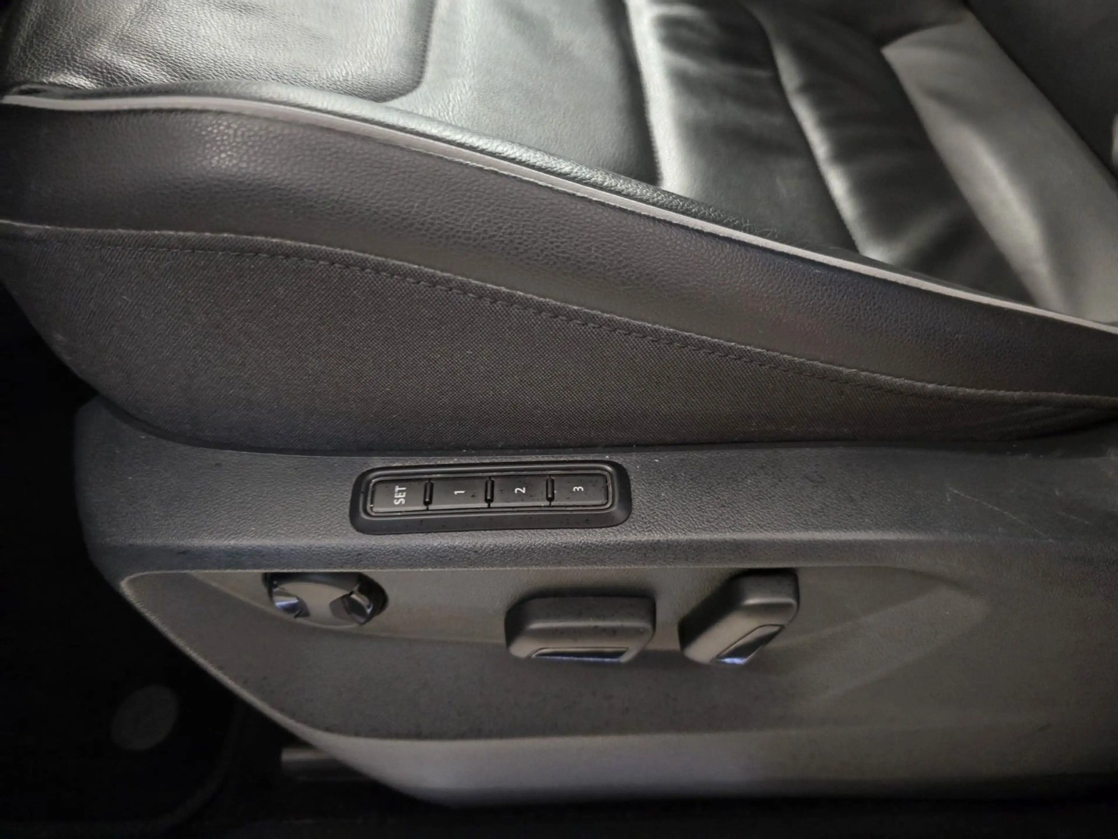 Volkswagen Tiguan Allspace TiguanAllspaceComfortline*LEDER*Standheizung*AHK — photo 15