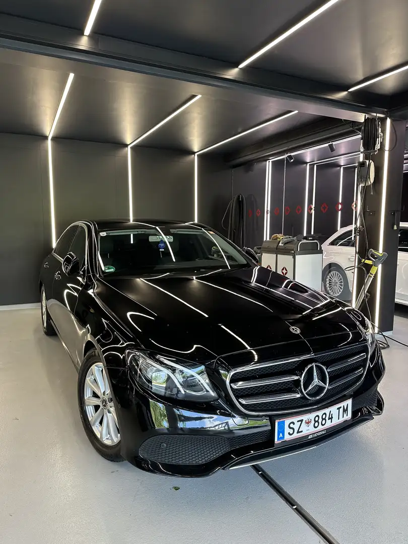 Mercedes-Benz E 220 d 4MATIC Austria Edition Avantgarde Aut. - 2