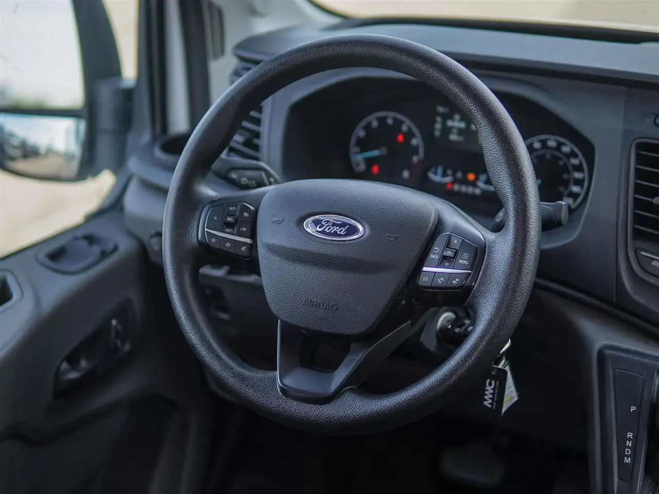 Ford Transit Cargo Van снимка Ford Transit Cargo Van