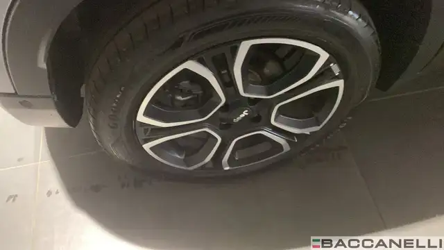 Jeep Avenger view 12