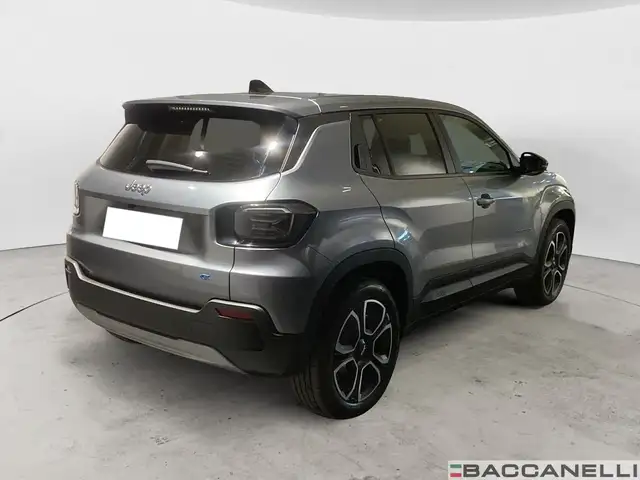 Jeep Avenger view 4