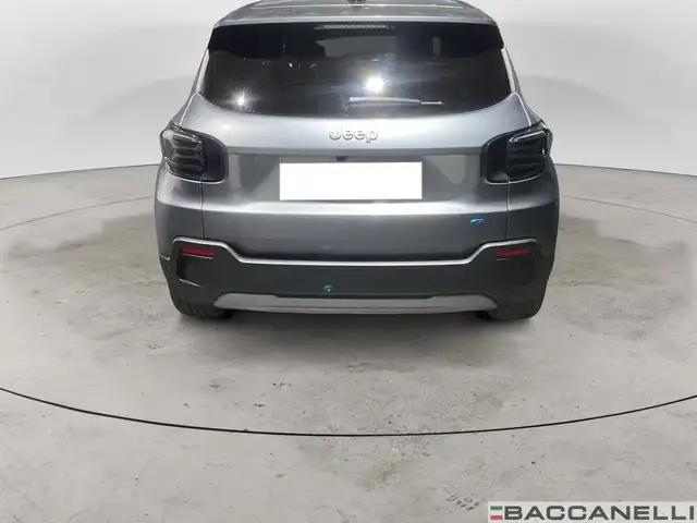 Jeep Avenger view 3