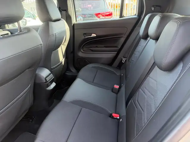 Jeep Avenger view 15