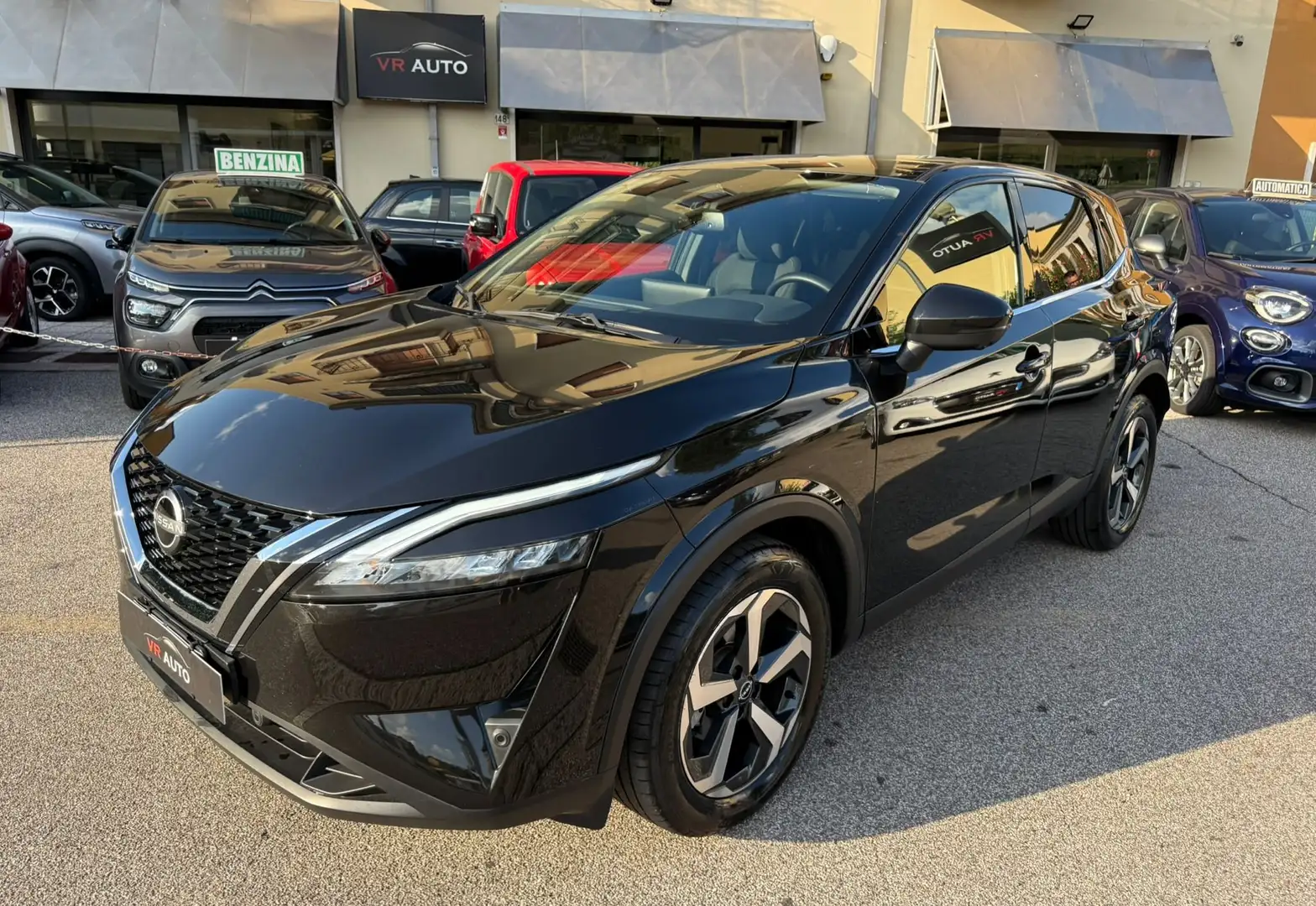 Nissan Qashqai III AUTOM.  1.3 mhev N-Connecta 2wd 158cv xtronic Noir - 1