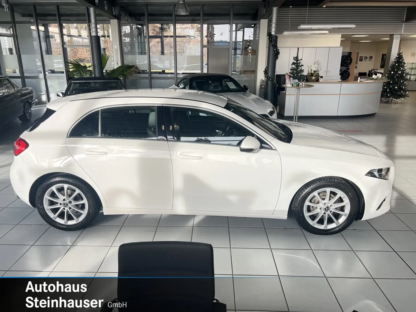 Mercedes-Benz A 180 A 180 Progressive/Navi/Distronic/Standheizung Weiß - 2