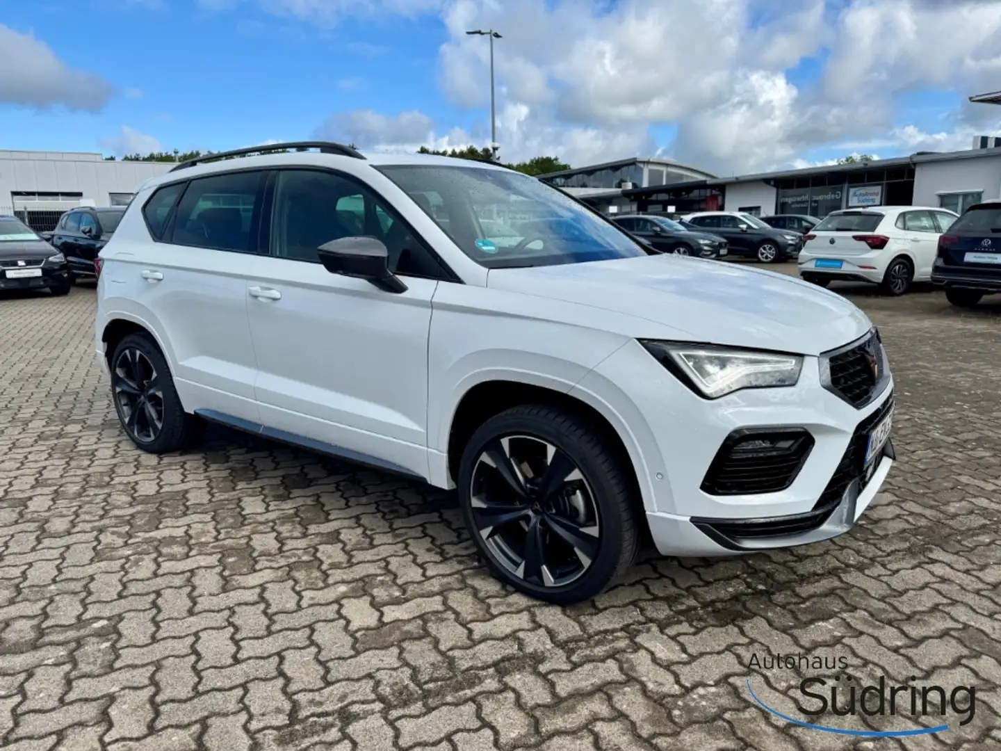 CUPRA Ateca 2,0 TSI DSG 4Drive AHK Navi Rückfahrk. Weiß - 2