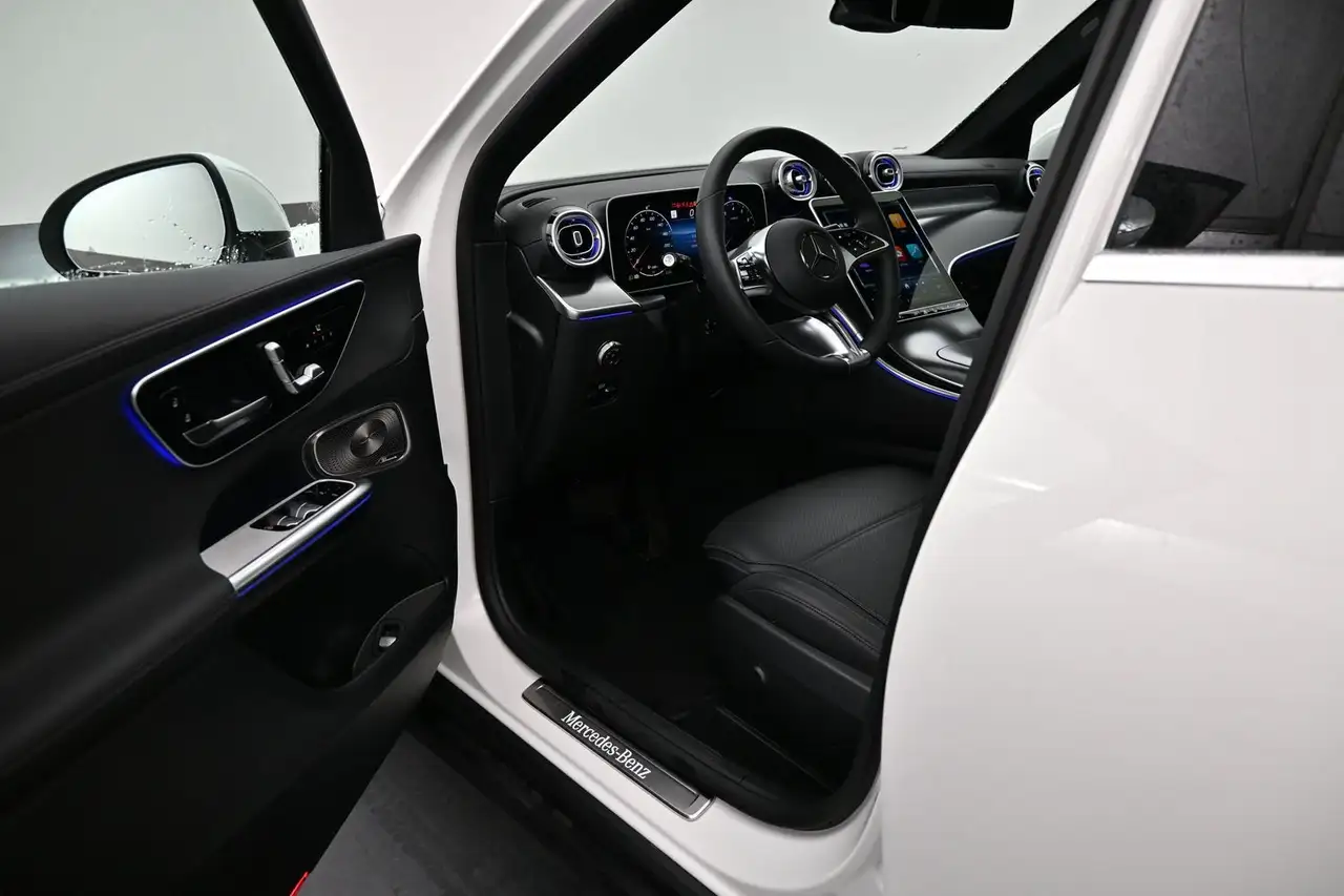 Mercedes-Benz GLC снимка Mercedes-Benz GLC