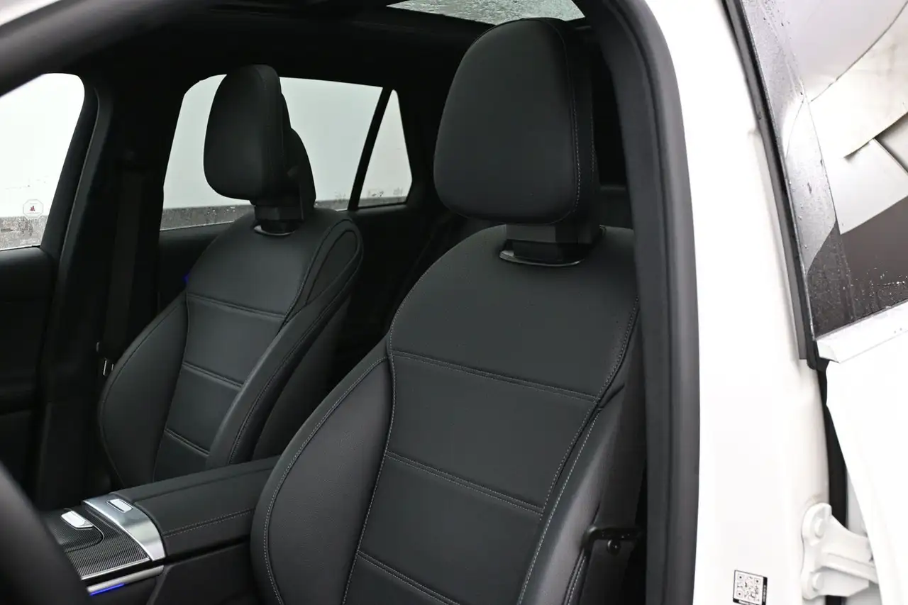 Mercedes-Benz GLC снимка Mercedes-Benz GLC