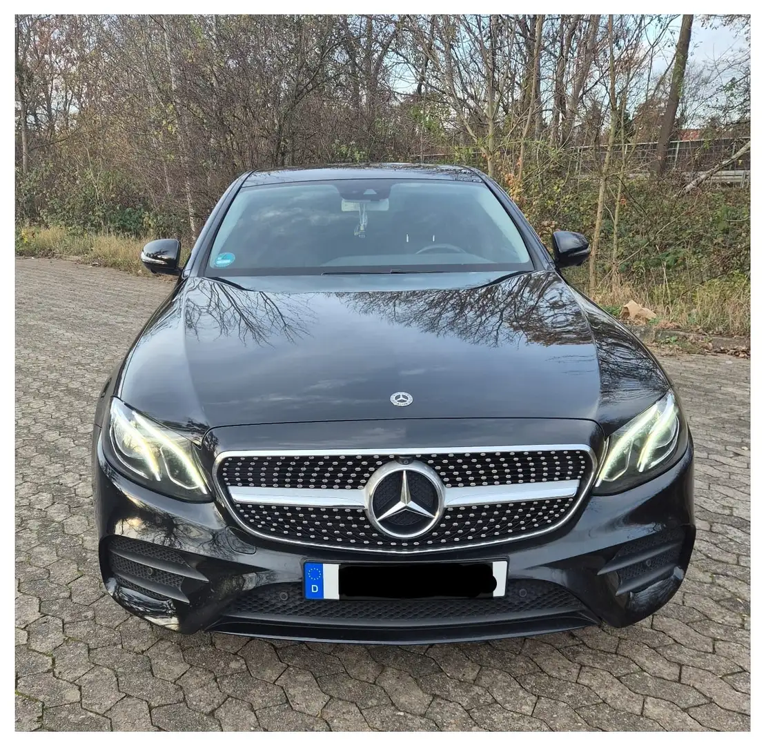 Mercedes-Benz E 350 9G-TRONIC AMG Line Чорний - 2