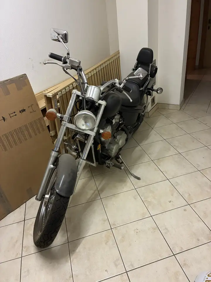 Honda VT 600