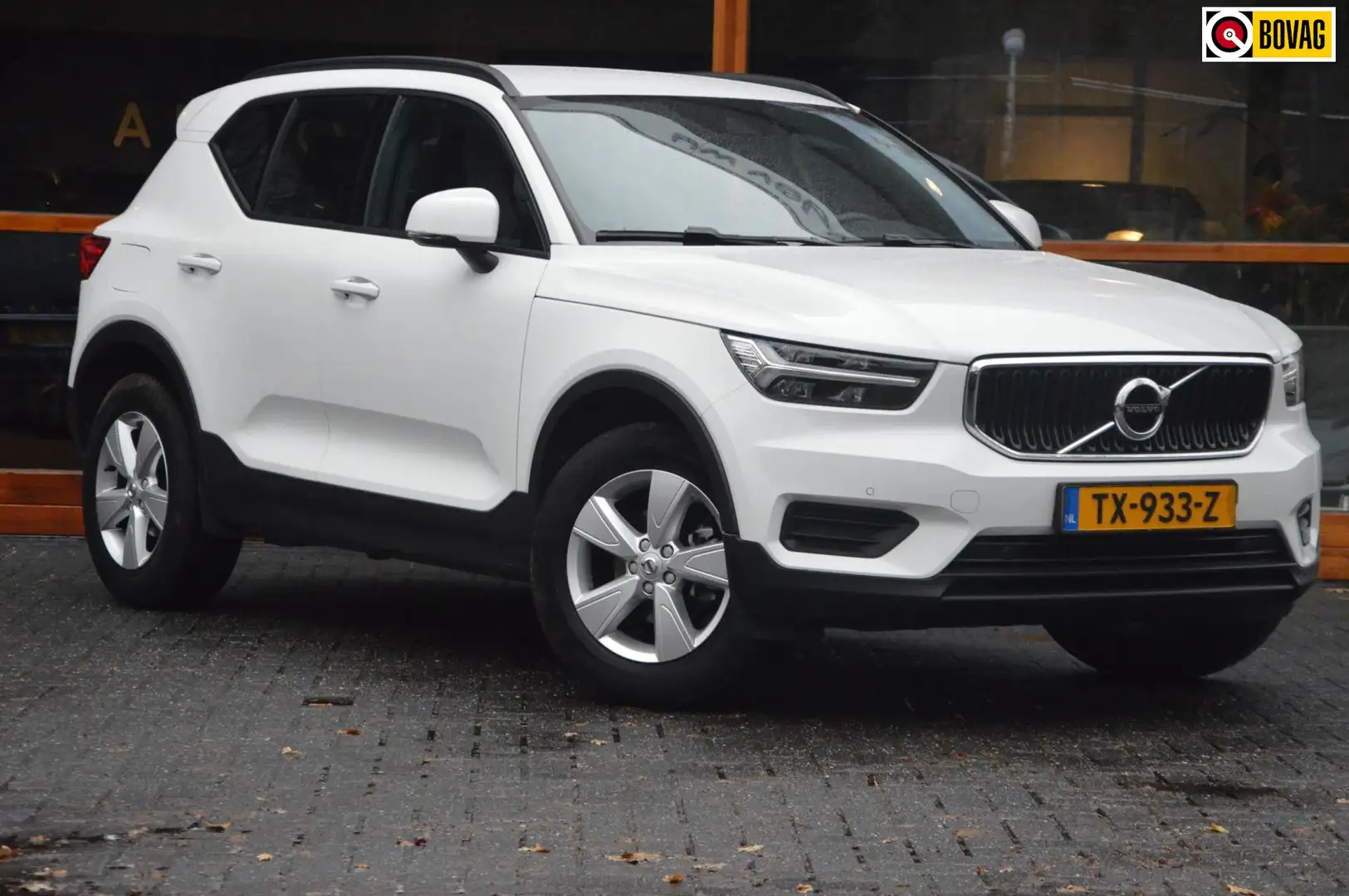 Volvo XC40 T3 | Dealer onderhouden | Cruise Control | Navigat Wit - 1