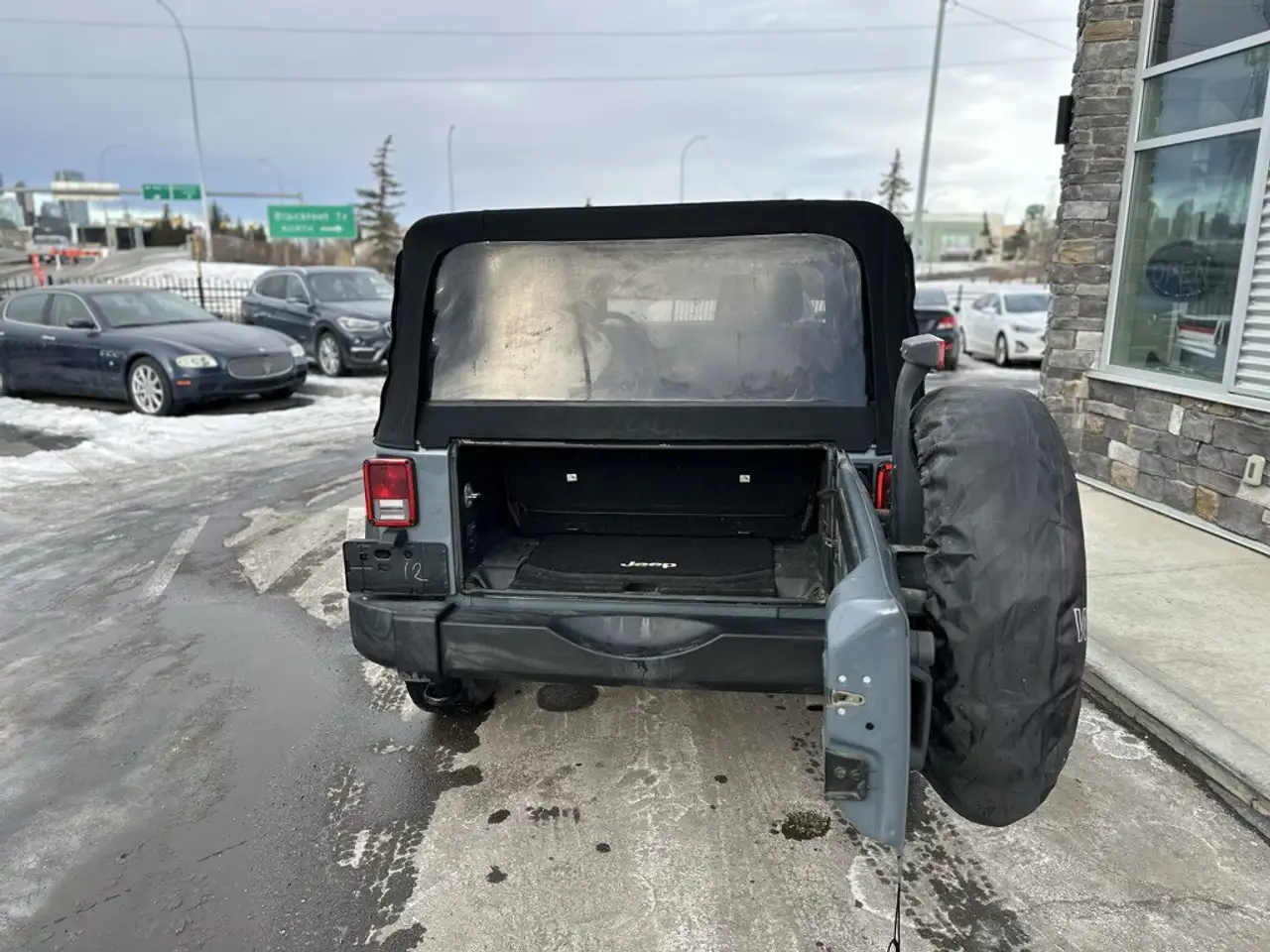 Jeep Wrangler снимка Jeep Wrangler