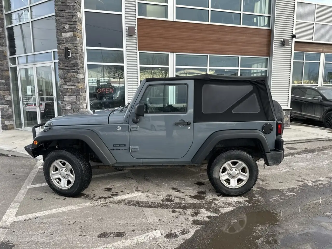 Jeep Wrangler снимка Jeep Wrangler